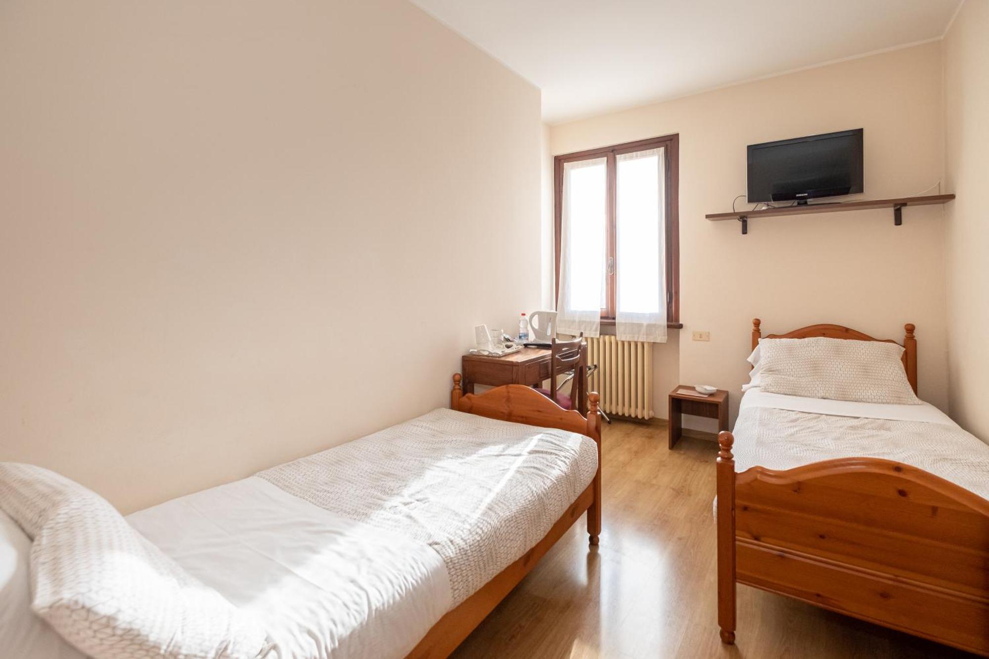 Il Grifo Bed & Breakfast Lenno Dış mekan fotoğraf