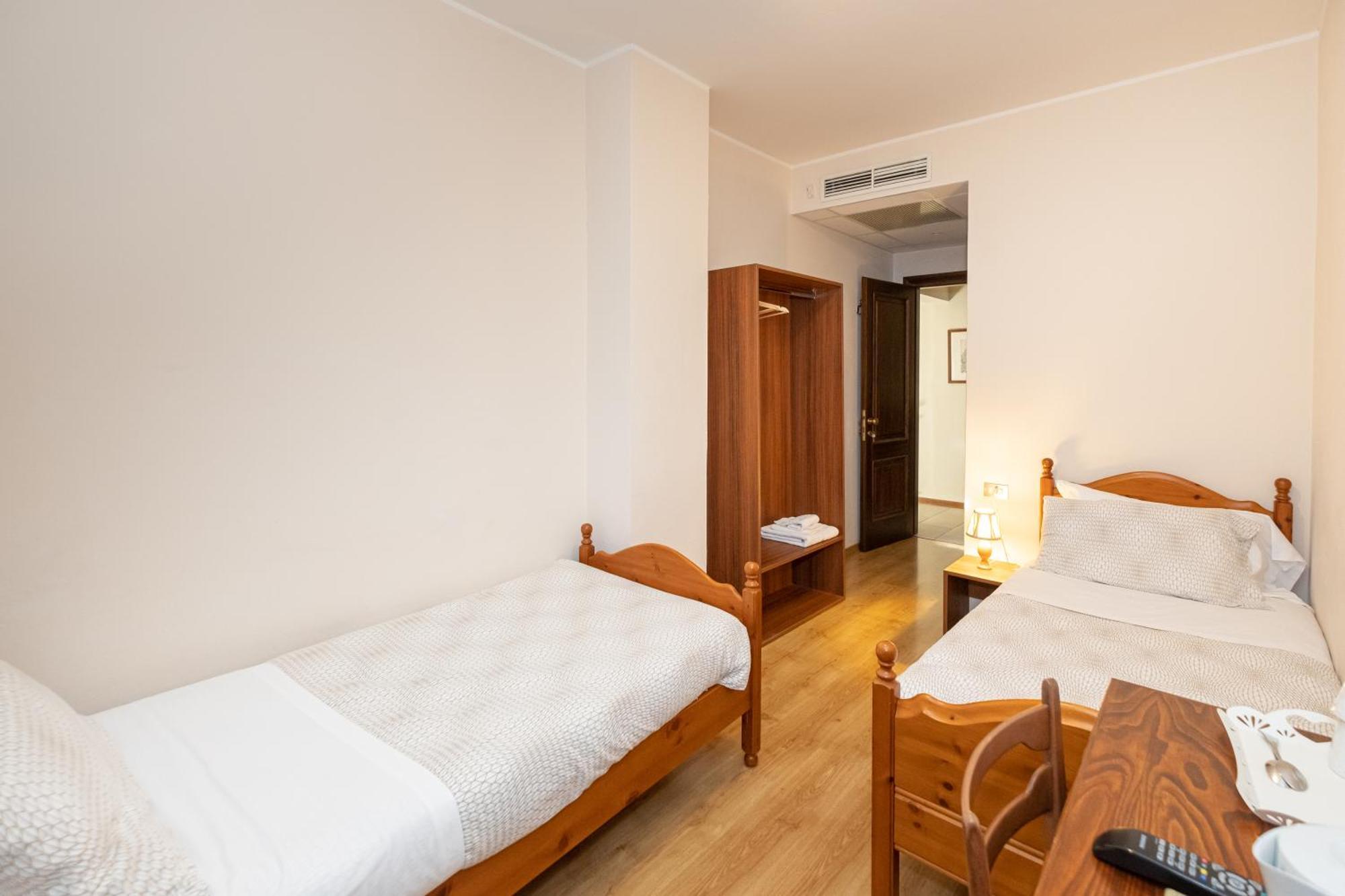 Il Grifo Bed & Breakfast Lenno Dış mekan fotoğraf