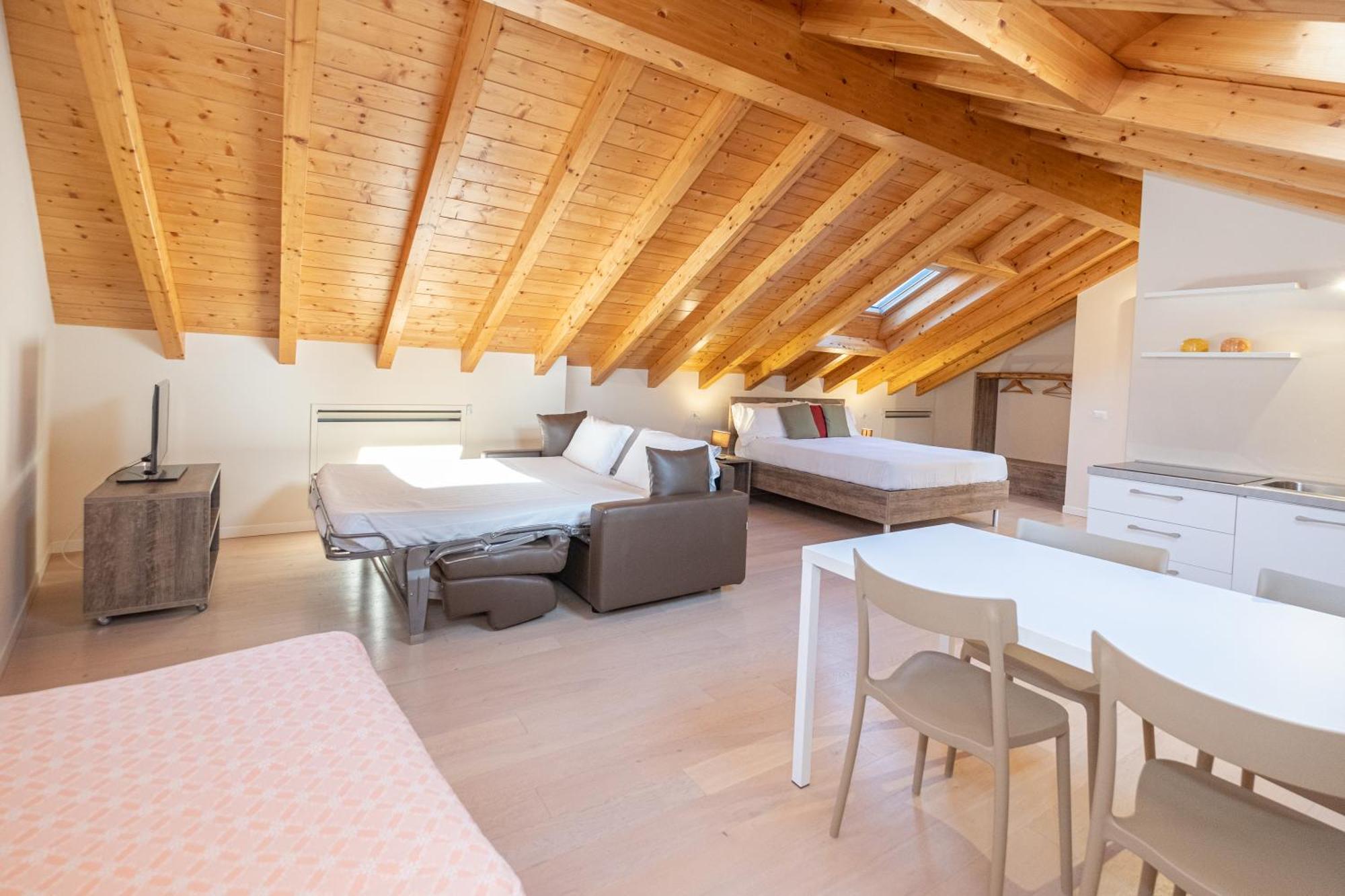 Il Grifo Bed & Breakfast Lenno Dış mekan fotoğraf